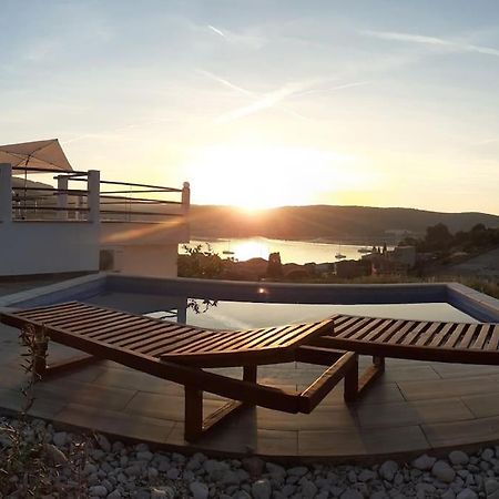 Vis - Luxury Holiday Villa With Swimming Pool 외부 사진