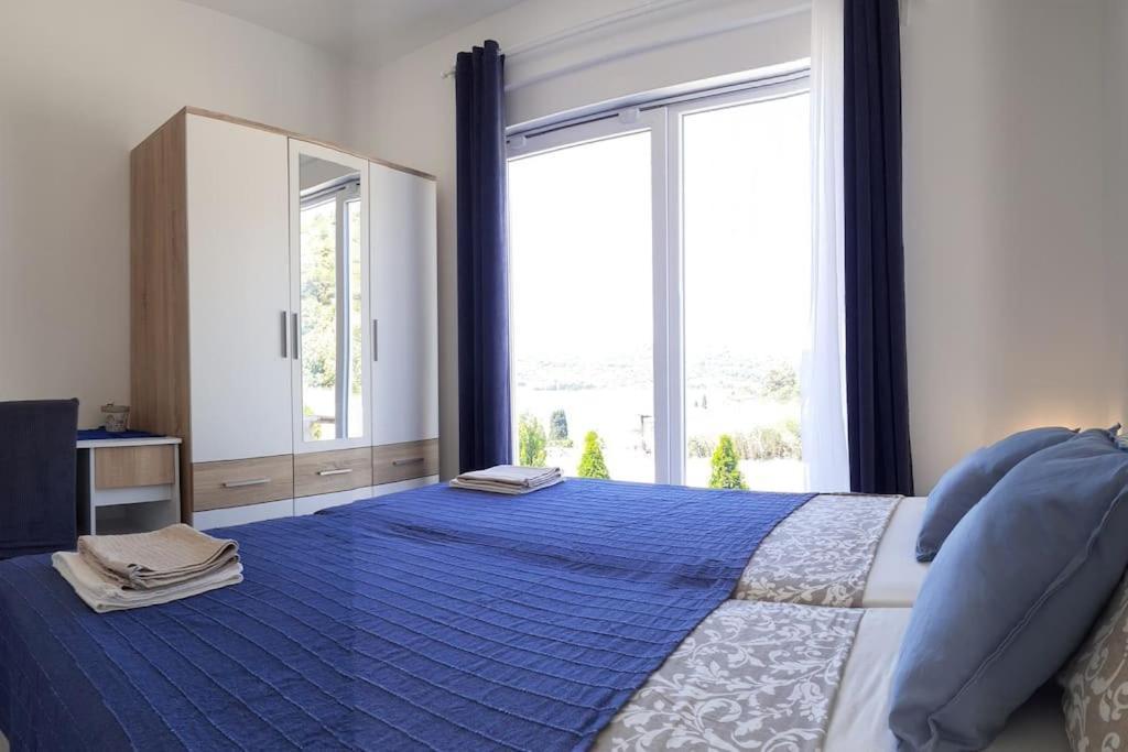 Vis - Luxury Holiday Villa With Swimming Pool 외부 사진